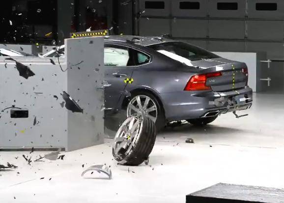 沃尔沃s90碰撞结果出炉 车友 丢轮保命 移动的安全堡垒